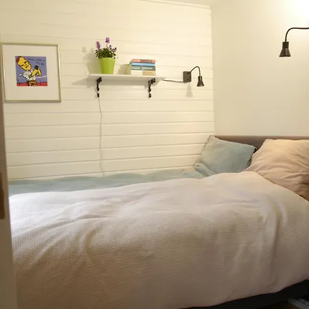 Vrije Vogels Tuin Met Privacy Feriehus Warmenhuizen