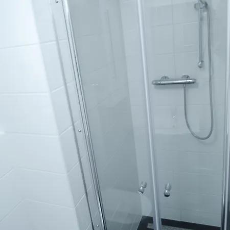 Vrije Vogels Nu Ook Met Verwarmde Badkamer * Warmenhuizen